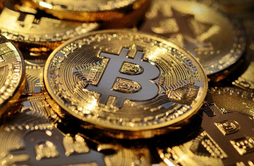 Bitcoin and Ethereum Surge: $900M in Crypto Shorts Liquidated in 24 Hours 6